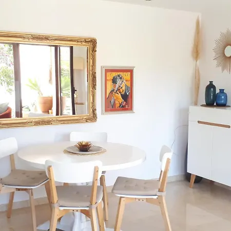 Beautiful In Moraira, Pools Apartament